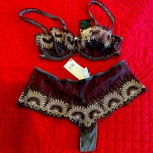 Brand new with tags 34C Bra, Medium matching thong